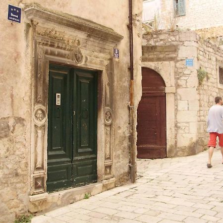 Studio Apartment In The Old City Of Šibenik Exterior foto